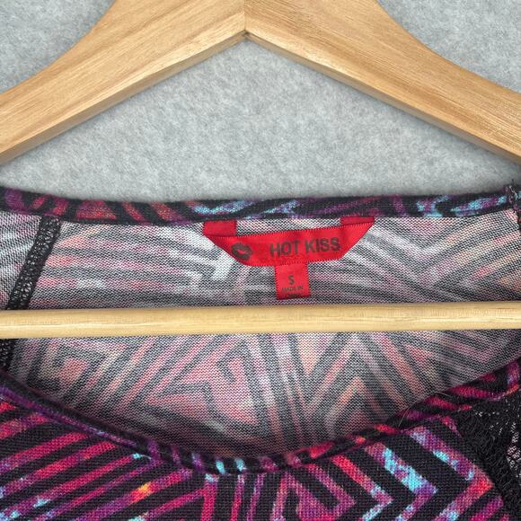 J1016 NWT 3/4 Sleeve Abstract Top Size Small - Picture 3 of 7